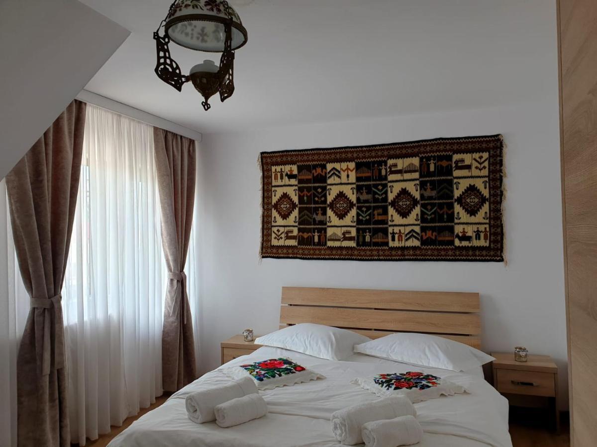 Casa Tomsa Bed & Breakfast Rozavlea Room photo
