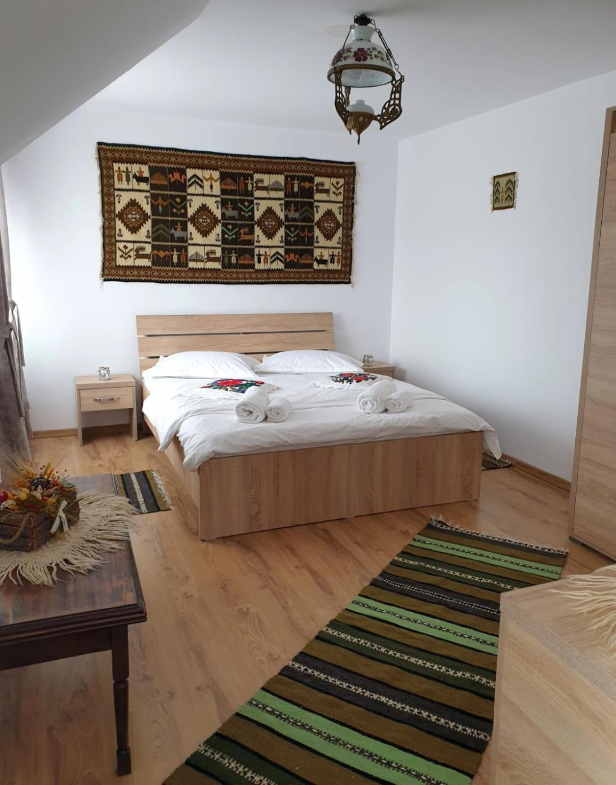 Casa Tomsa Bed & Breakfast Rozavlea Room photo